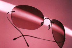 Various design solutions of eyewear have a trendy appeal (foto: Administrator)
