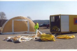 Mobile decontamination systems can save lives following terror attacks and accidents involving hazardous chemicals (photo: Administrator)