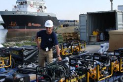 Fred Larsen inspecting pumps and powerpacks prior to Gulf of Mexico oil spill operations. © Lamor Corporation Ab  (photo: Elena Tiihonen)