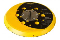 MIRKA DEROS is equipped with a new type of backing pad that has a central air inlet. This results in improved air flow and helps extract dust away from the centre of the tool even faster. © KWH Mirka (photo: Industrial News Service)