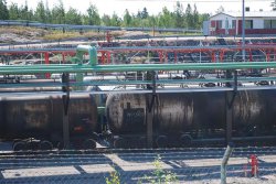 The rail yard at Neste Oil’s refinery in Porvoo handles 20,000 tank wagons a year. It has the capacity to enlarge its operations, but Neste Jacobs’ modelling tool clearly showed that not all crude is suited to rail transport. ©Neste Jacobs (photo: Industrial News Service)