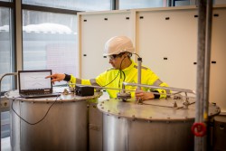 <p><em>Collo’s sensors can be placed in the critical steps of a liquid process, to optimize for instance the use of raw materials and chemicals according to the online data from the analyzer. Image: Setareh Zakeri</em></p> (photo: TT-Kamerat)