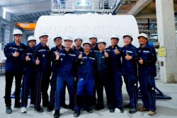 <p>ANDRITZ successfully starts up a <em>Prime</em>LineCOMPACT tissue production line at Xuong Giang Paper Mill, Vietnam</p>
<p> © ANDRITZ</p> 