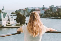 <p><strong>Vaisala increases climate action by committing to set science-based target(LIFT-woman_observation_better_world_helsinki-1600x900)</strong></p>