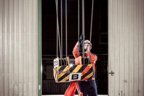 CRS is available for all makes and models of overhead lifting equipment. <strong>© </strong>Konecranes