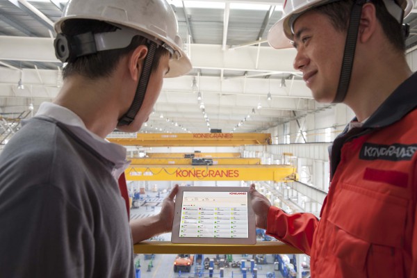 <p>TRUCONNECT Remote Service connects data, machines and people to provide remote monitoring, diagnostics, analytics and usage-based predictive maintenance. © Konecranes</p>