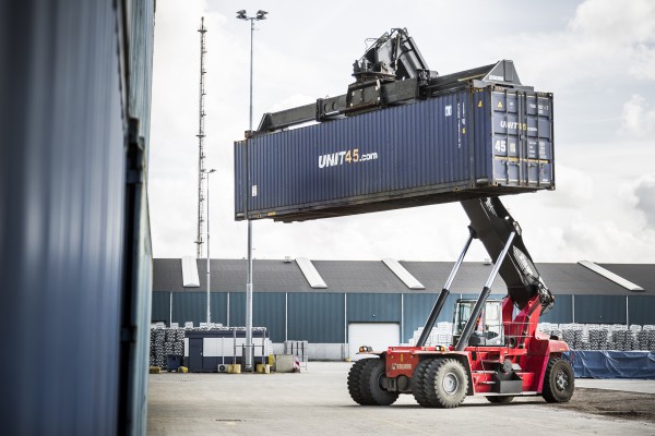 <p><strong>KALMAR GLORIA REACHSTACKERS TO HELP UWE KLEINWORT ADDRESS GROWING RENTAL DEMAND</strong></p>