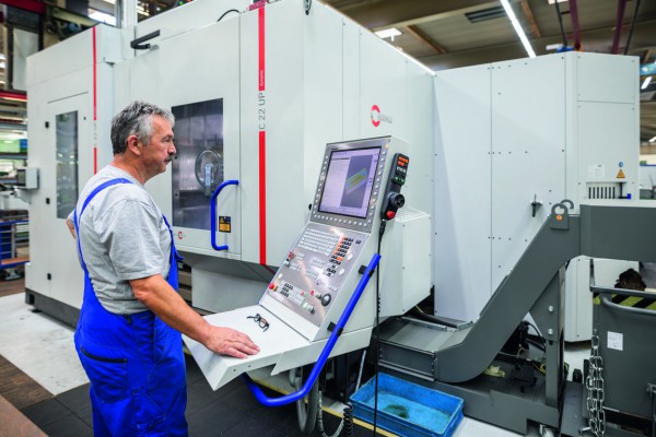 <p>Figure 1 shows machine operator Günter Schulz in front of the Hermle C 22 UP 5-axis machining centre in the tool and mould making division of WMF Group GmbH <br /><br /></p>