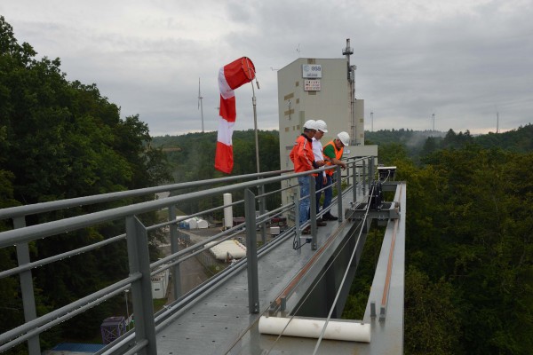 <p><strong>[Photo 4 and 5]</strong>:<strong> Captions/sources of photos: DLR and Konecranes</strong><strong></strong></p>