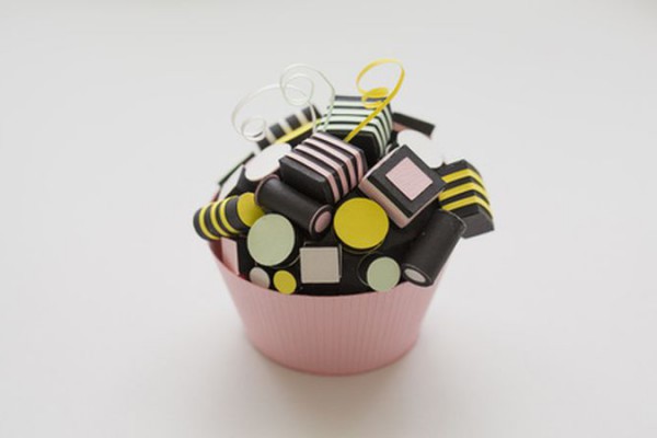 <p> Dolcelicious Paper Cupcake by paper artist Diana Beltran Herrera</p>