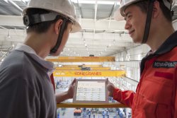 <p>TRUCONNECT Remote Service connects data, machines and people to provide remote monitoring, diagnostics, analytics and usage-based predictive maintenance. © Konecranes</p> (photo: )
