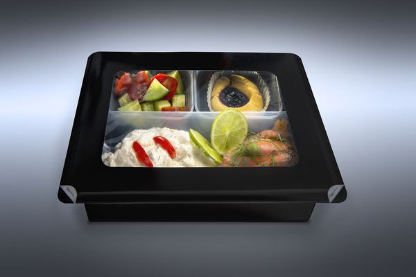 Caption: When SAS commissioned the development of a new form of packaging for its inflight meals the airline chose the folding box board Incada from Iggesund as its base material. © Iggesund