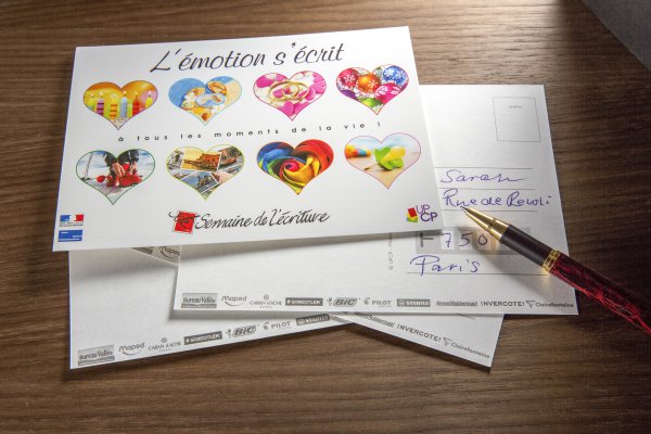 <p>During the second half of the year, the Union Professionnelle de la <em>Carte Postale</em> (UPCP) plans to distribute more than half a million postcards to French schools so pupils can learn the value of writing by hand. © Iggesund</p>