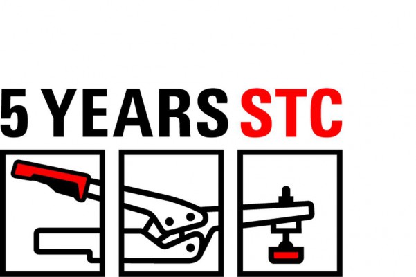 <p>Anniversary logo to mark the 5th anniversary of BESSEY toggle clamps. ©BESSEY Tool GmbH & Co. KG</p>